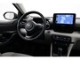 Toyota Yaris 1.5 Hybrid Executive | Trekhaak | Dodehoek detectie | Apple Carplay / Android Auto | Stoelverwarming | Keyless | Adaptive Cruise | Clima | Camera | LED | 17 inch