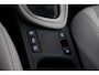 Toyota Yaris 1.5 Hybrid Executive | Trekhaak | Dodehoek detectie | Apple Carplay / Android Auto | Stoelverwarming | Keyless | Adaptive Cruise | Clima | Camera | LED | 17 inch