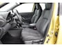 Toyota Yaris Cross 1.5 Hybrid Adventure | Dodehoek detectie | Matrix LED | Head-up display | Apple Carplay / Android Auto | Stoel-/stuurverwarming | Parkeersensoren voor/achter | 18 inch