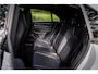 Porsche Macan 4 100 kWh Pano Luchtvering Sport Chrono Matrix Passenger Display