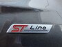 Ford Focus Wagon 1.0i Eco-Boost ST-Line 6-Bak 126 PK. Prachtige en goed onderhouden auto !!! Alle keuringen toegestaan !! Rijdt ook helemaal nieuw !