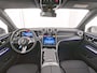 Mercedes-Benz GLC 300 e 4MATIC Plug-In Hybride Edition AVANTGARDE | Trekhaak | 19 Inch velgen | AC en DC lader | Zwarte Hemel | Distronic | Stuur en Stoelverwarming. Inclusief 24 maanden Mercedes-Benz Certified garantie voor Europa.