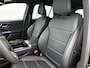Mercedes-Benz GLC 300 e 4MATIC Plug-In Hybride | Trekhaak | 360° camera | Distronic | Stuur en Stoelverwarming. Inclusief 24 maanden MB Certified garantie voor Europa.