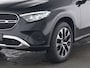 Mercedes-Benz GLC 300 e 4MATIC Plug-In Hybride Edition AVANTGARDE | Trekhaak | 19 Inch velgen | AC en DC lader | Zwarte Hemel | Distronic | Stuur en Stoelverwarming. Inclusief 24 maanden Mercedes-Benz Certified garantie voor Europa.