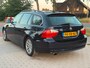 BMW 3-Serie Touring 320i High Executive Aut Airco Cruise PDC