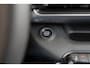 Jeep Avenger 54 kWh | SOH 99% | Tot 8 Jaar Garantie | Warmtepomp | Stoelverwarming | Navigatie | Camera | Apple Carplay & Android Auto | Keyless | Parkeersensoren |
