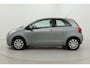 Toyota Yaris 1.0 VVTi Sol MMT | Origineel NL | Trekhaak | Airco | Elektrische ramen voor | Radio CD speler | Multifunctioneel lederen stuurwiel