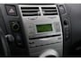 Toyota Yaris 1.0 VVTi Sol MMT | Origineel NL | Trekhaak | Airco | Elektrische ramen voor | Radio CD speler | Multifunctioneel lederen stuurwiel