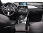 BMW 4-Serie Cabrio 440i Centennial High Executive | M-Pakket | NL Auto | 6 Cilinder | Navigatie Professional | HUD | Camera | LED | Ele.verstelbare stoelen + geheugen | Harman/Kardon | Stoel + Nekverwarming | Sportstoelen |