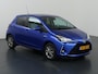 Toyota Yaris 1.5 Hybrid Dynamic | LED | Automaat | Navigatie | Climate Control | Camera | DAB | Cruise Control | Lichtmetalen velgen |