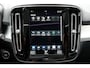 Volvo XC40 T2 Momentum Business | Panoramadak | Adaptieve cruise control | Apple carplay/Android auto | Parkeercamera achter | Keyless | All season banden | Parkeersensor voor + achter | 18 inch Lichtmetalen velgen
