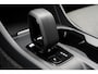Volvo XC40 T2 Momentum Business | Panoramadak | Adaptieve cruise control | Apple carplay/Android auto | Parkeercamera achter | Keyless | All season banden | Parkeersensor voor + achter | 18 inch Lichtmetalen velgen