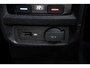 Volkswagen Tiguan 1.5 TSI ACT Highline Business R Panoramadak I Trekhaak I NL Auto I NAP I Dynaudio I Adaptive Cruise I PDC