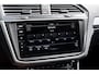 Volkswagen Tiguan 1.5 TSI ACT Highline Business R Panoramadak I Trekhaak I NL Auto I NAP I Dynaudio I Adaptive Cruise I PDC