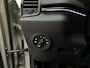 Skoda Karoq 1.5 TSI 150pk ACT Sportline Business Camera Stoelverwarming Sfeerverlichting