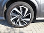 Honda HR-V 1.5 i-VTEC 130pk CVT Executive 18 INCH LM-Velgen 64860 km