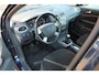 Ford Focus Wagon 1.6-16V Ghia | Schuifdak | Parkeersensoren | Stoelverwarming