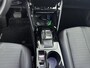 Peugeot e-2008 SUV EV 136 pk 50 kWh Allure | Accu 94% | Camera | Voorstoelen Verwarmbaar | Apple carplay/Android Auto | 17 inch Velgen