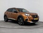 Peugeot e-2008 SUV EV 136 pk 50 kWh Allure | Accu 94% | Camera | Voorstoelen Verwarmbaar | Apple carplay/Android Auto | 17 inch Velgen