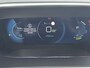 Peugeot e-2008 SUV EV 136 pk 50 kWh Allure | Accu 94% | Camera | Voorstoelen Verwarmbaar | Apple carplay/Android Auto | 17 inch Velgen
