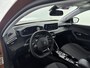 Peugeot e-2008 SUV EV 136 pk 50 kWh Allure | Accu 94% | Camera | Voorstoelen Verwarmbaar | Apple carplay/Android Auto | 17 inch Velgen
