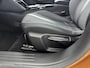 Peugeot e-2008 SUV EV 136 pk 50 kWh Allure | Accu 94% | Camera | Voorstoelen Verwarmbaar | Apple carplay/Android Auto | 17 inch Velgen