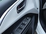 Suzuki Swift Style 1.2 Smart Hybrid 85PK CVT Automaat Two-Tone dak, Climate Control, Navigatie, Lichtmetalen velgen, Zwarte Wielkast randen