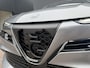 Alfa Romeo Junior Elettrica Sport Speciale 54 kWh 412 Km WLTP | Adaptieve Cruise Control | Lane Assist | Apple Carplay | Navigatie | Parkeercamera | Parkeersensoren Voor & Achter | Stoelverwarming