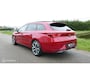 SEAT Leon Sportstourer 1.5 eTSI DSG FR / Pano / Cam / Navi