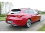 SEAT Leon Sportstourer 1.5 eTSI DSG FR / Pano / Cam / Navi
