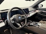 BMW i5 eDrive40 84 kWh Head-Up ACC PDC Trekhaak M-Sport Leder 24 Maanden garantie* (Vraag naar de voorwaarden)