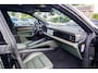 Porsche Macan 100 kWh | Camera | Panorama Dak | Groen Leder Interieur | Luchtvering | Stuurwielverwarming