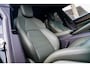 Porsche Macan 100 kWh | Camera | Panorama Dak | Groen Leder Interieur | Luchtvering | Stuurwielverwarming