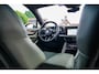 Porsche Macan 100 kWh | Camera | Panorama Dak | Groen Leder Interieur | Luchtvering | Stuurwielverwarming