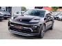 Porsche Macan 100 kWh | Camera | Panorama Dak | Groen Leder Interieur | Luchtvering | Stuurwielverwarming