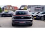 Porsche Macan 100 kWh | Camera | Panorama Dak | Groen Leder Interieur | Luchtvering | Stuurwielverwarming