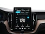 Volvo XC60 T8 Recharge Ultra Dark Executive | Luchtvering | Bowers & Wilkins | Head-Up | Nappa | Stoelventilatie & Massage | 360° Camera | Gelamineerd Glas