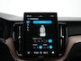 Volvo XC60 T8 Recharge Ultra Dark Executive | Luchtvering | Bowers & Wilkins | Head-Up | Nappa | Stoelventilatie & Massage | 360° Camera | Gelamineerd Glas