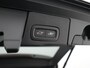 Volvo XC60 T8 Recharge Ultra Dark Executive | Luchtvering | Bowers & Wilkins | Head-Up | Nappa | Stoelventilatie & Massage | 360° Camera | Gelamineerd Glas