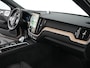 Volvo XC60 T8 Recharge Ultra Dark Executive | Luchtvering | Bowers & Wilkins | Head-Up | Nappa | Stoelventilatie & Massage | 360° Camera | Gelamineerd Glas