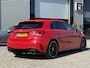 Mercedes-Benz A-klasse 200 AMG Pano | Widescreen | Sfeerverlichting | Augmented Reality | 19" AMG | A45 Uitlaat | LED | Night