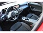 Mercedes-Benz A-klasse 200 AMG Pano | Widescreen | Sfeerverlichting | Augmented Reality | 19" AMG | A45 Uitlaat | LED | Night