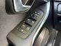 Volvo V40 Cross Country 2.0 T3 Nordic+ - Navigatie - Trekhaak - Climate Control - Stoelverwarming