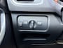 Volvo V40 Cross Country 2.0 T3 Nordic+ - Navigatie - Trekhaak - Climate Control - Stoelverwarming