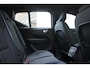 Volvo XC40 Single Motor Extended Range Core 82 kWh | Cruise Control | Verstelbare stoelen | Google Services | Range Assisent | Achteruitrijcamera | 19 inch lichtmetalen wielen