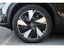 Volvo XC40 Single Motor Extended Range Core 82 kWh | Cruise Control | Verstelbare stoelen | Google Services | Range Assisent | Achteruitrijcamera | 19 inch lichtmetalen wielen