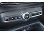 Volvo XC40 Single Motor Extended Range Core 82 kWh | Cruise Control | Verstelbare stoelen | Google Services | Range Assisent | Achteruitrijcamera | 19 inch lichtmetalen wielen