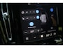 Volvo XC40 Single Motor Extended Range Core 82 kWh | Cruise Control | Verstelbare stoelen | Google Services | Range Assisent | Achteruitrijcamera | 19 inch lichtmetalen wielen