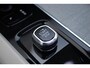 Volvo V60 Cross Country B5 AWD Pro | Adaptieve Cruise Control | BLIS Dodehoekdetectie | 20" Velgen | Elektrisch verstelbare voorstoelen met geheugen | Stoel- & stuurwielverwarming | 360-camera | Panoramisch schuif-/kanteldak | Draadloze oplader | Premium Audio by Harman/Kardon |