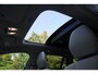 Volvo V60 Cross Country B5 AWD Pro | Adaptieve Cruise Control | BLIS Dodehoekdetectie | 20" Velgen | Elektrisch verstelbare voorstoelen met geheugen | Stoel- & stuurwielverwarming | 360-camera | Panoramisch schuif-/kanteldak | Draadloze oplader | Premium Audio by Harman/Kardon |